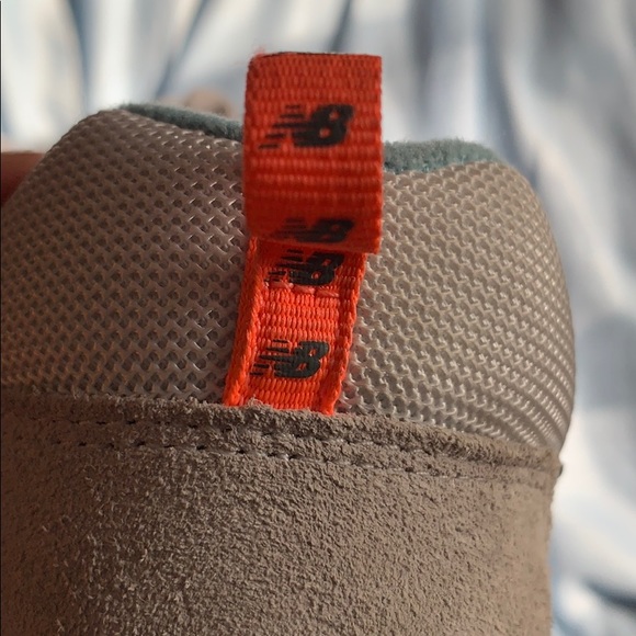 New Balance Retro 20 - Picture 4 of 4